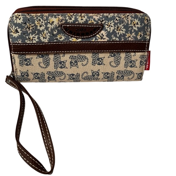 Union Bay Cat Floral Design Wallet Wristlet NWOT - Picture 2 of 8